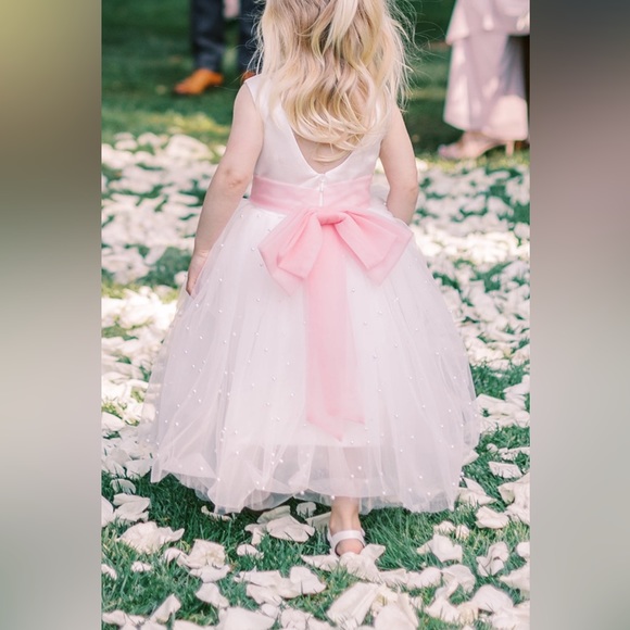 Toddler White and Ivory Flower Girl Dress with Bowknot - Picture 1 of 6